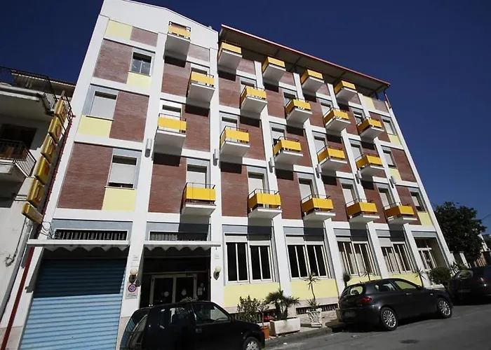 George Hotel